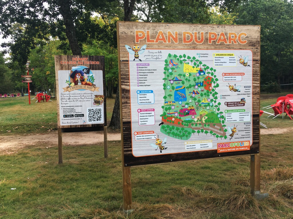 Panneau signalétique extérieur - PLV parc attraction